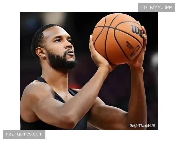 埃文·莫布里利用高效内线突破拉开防守，关键时刻持续制胜贡献显著